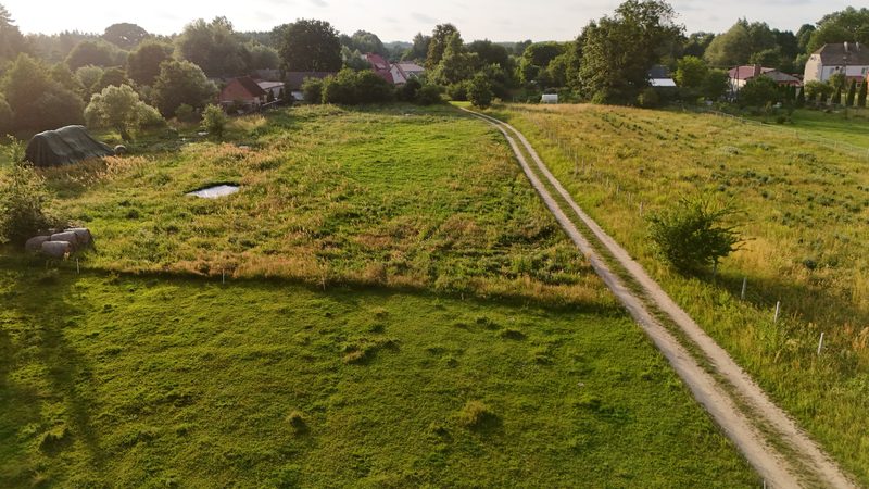 Działka na sprzedaż 1 599 m²: Działki budowlane na sprzedaż w Mieszałkach