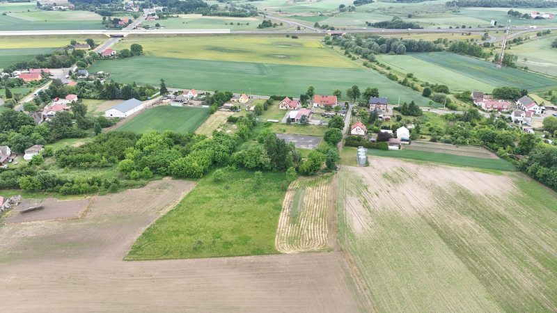 Działka na sprzedaż 579 m²: Siedem działek budowlanych z drogą wewnętrzną w Renicach, 7 km od Lipian