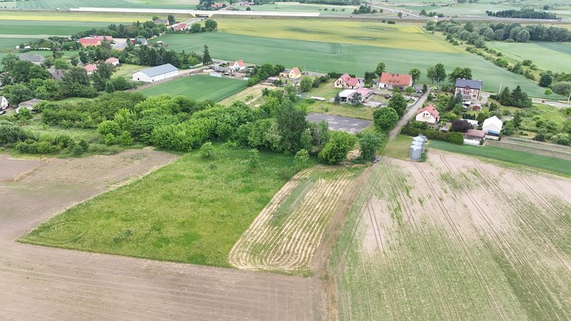 Działka na sprzedaż 579 m²: Siedem działek budowlanych z drogą wewnętrzną w Renicach, 7 km od Lipian