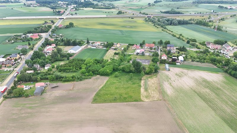 Działka na sprzedaż 579 m²: Siedem działek budowlanych z drogą wewnętrzną w Renicach, 7 km od Lipian