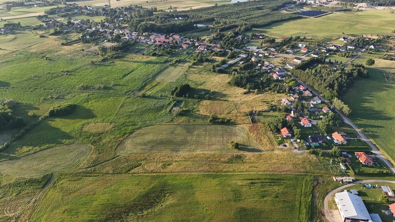 Działka na sprzedaż 703 m²: Działki budowlane na sprzedaż w Parsęcku, 9 km od Szczecinka