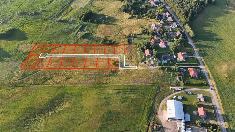 Działka na sprzedaż 703 m²: Działki budowlane na sprzedaż w Parsęcku, 9 km od Szczecinka