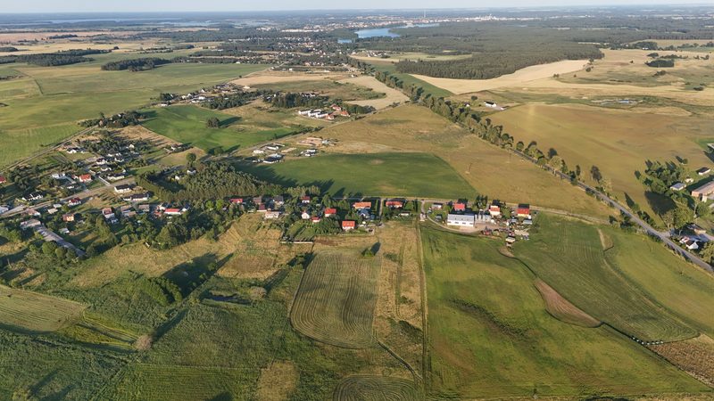 Działka na sprzedaż 703 m²: Działki budowlane na sprzedaż w Parsęcku, 9 km od Szczecinka