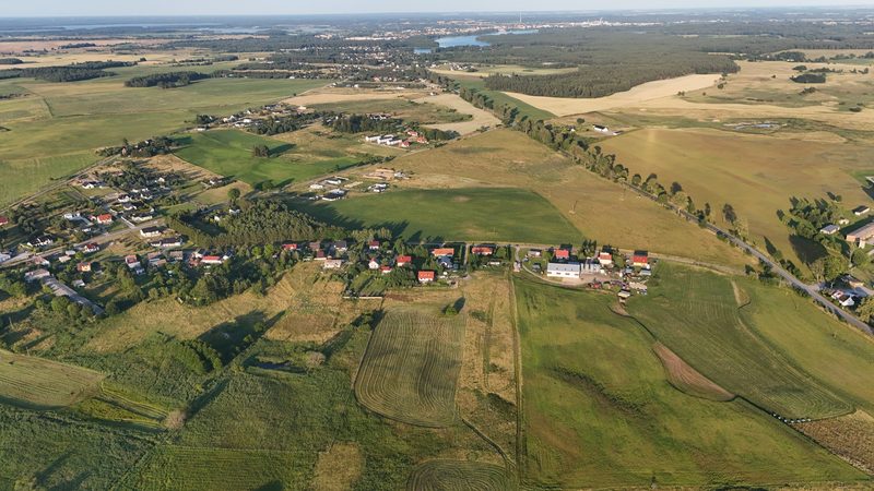 Działka na sprzedaż 703 m²: Działki budowlane na sprzedaż w Parsęcku, 9 km od Szczecinka